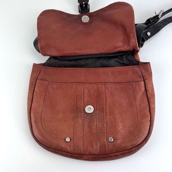 LONGCHAMP Balzane Crossbody Messenger Leather Bag - Picture 8 of 13